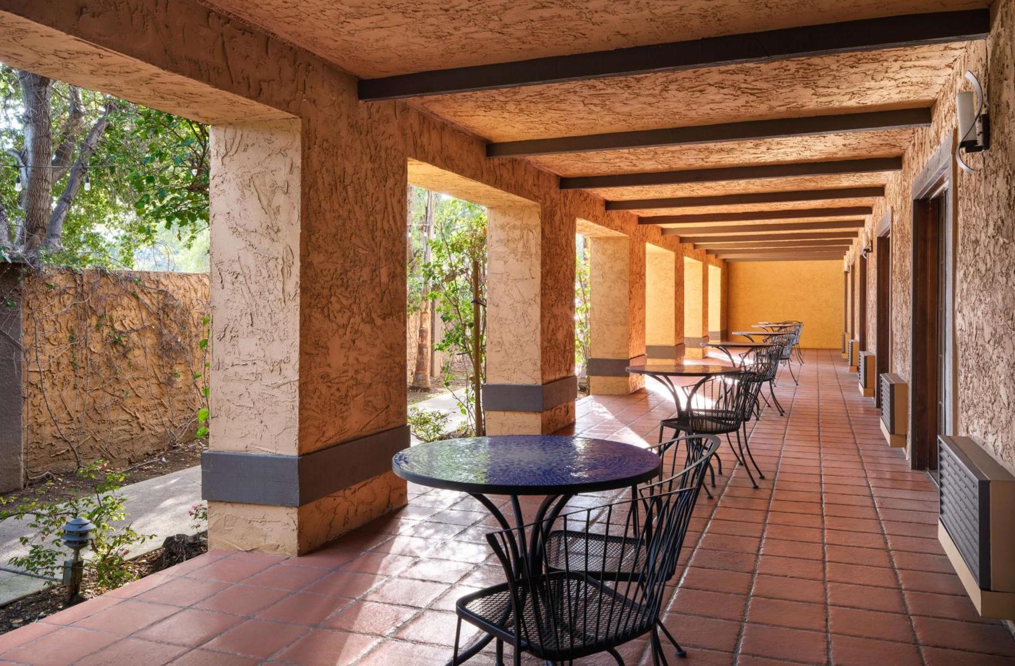 Hotel Zico Mountain View Exterior foto